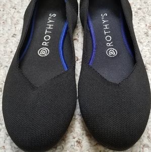 Roth's black flats